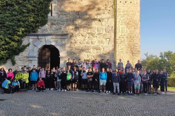 prva-skupinska-dneva-na-gradu-podsredaAED0B537-902E-C6AD-FBB1-5A72D1E27242.jpg